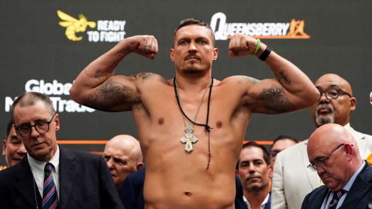 By relying on past glory instead of preparing for a new challenge, Usyk risks losing to the unorthodox style of Rico Verhoeven.