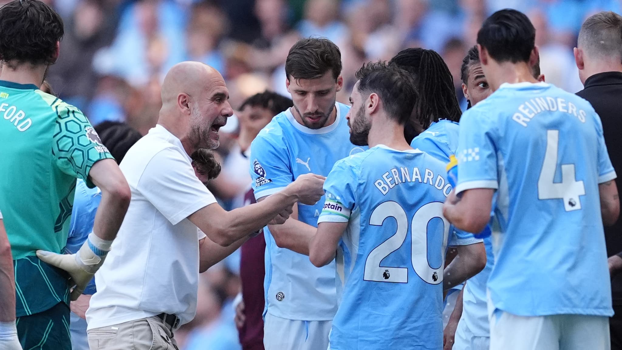 Guardiola and Silva leaving turns the Premier League into a shadow of its former self without their brilliance. - Slide 1