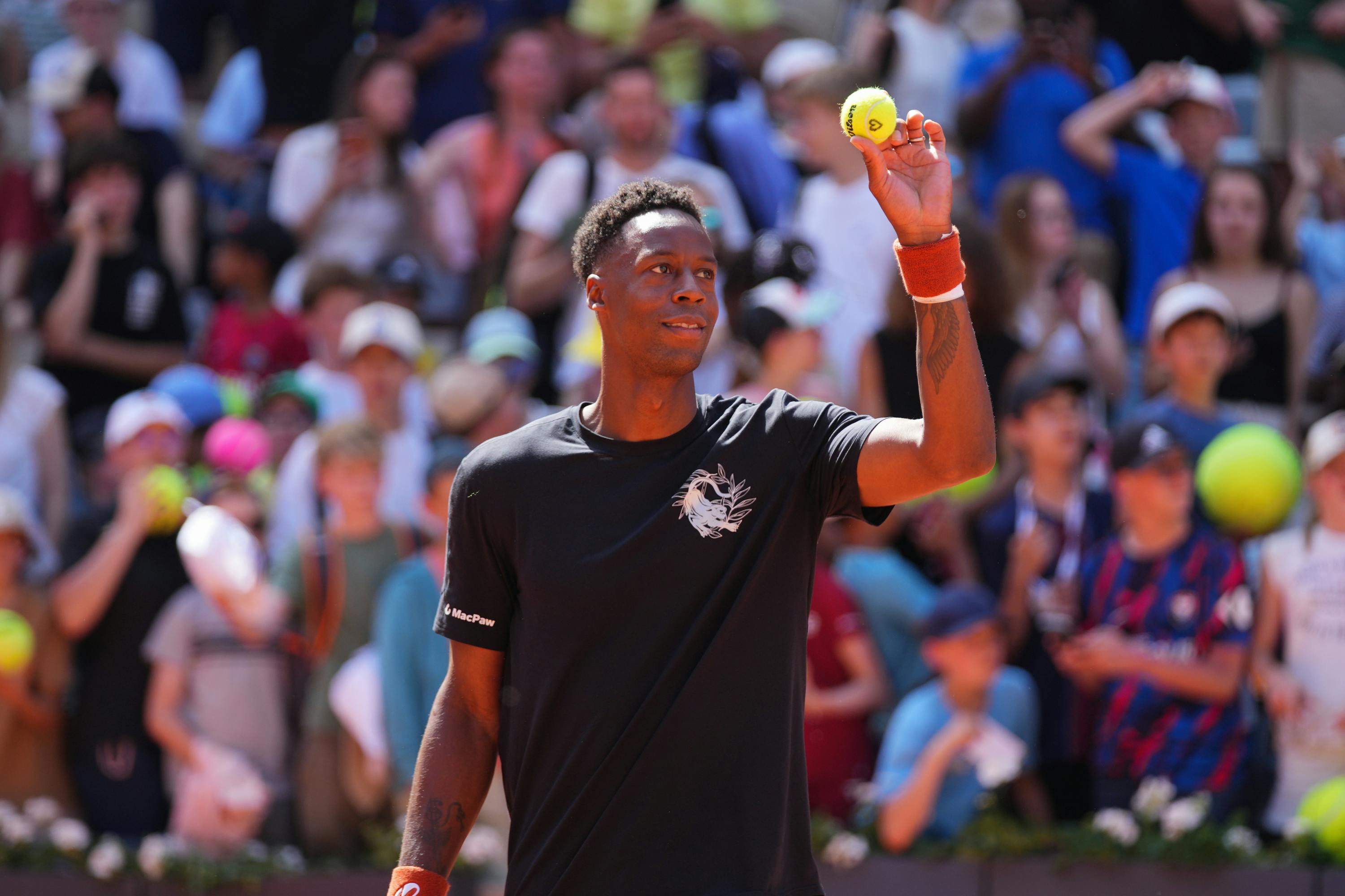 Gaël Monfils is turning into an emotional sellout for French Open by milking every sentimental angle possible. - Slide 1