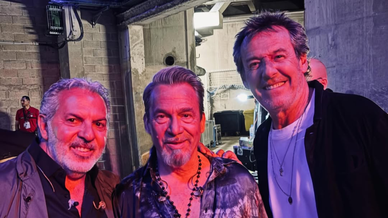 Florent Pagny should stay out of sight until fully recovered to avoid fan disappointment and stress.