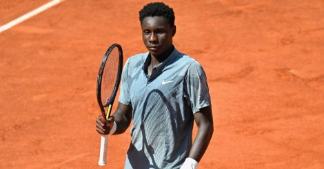 Kouamé is set to make history by becoming France's first Black tennis champion at Roland-Garros if he wins today. - Slide 1