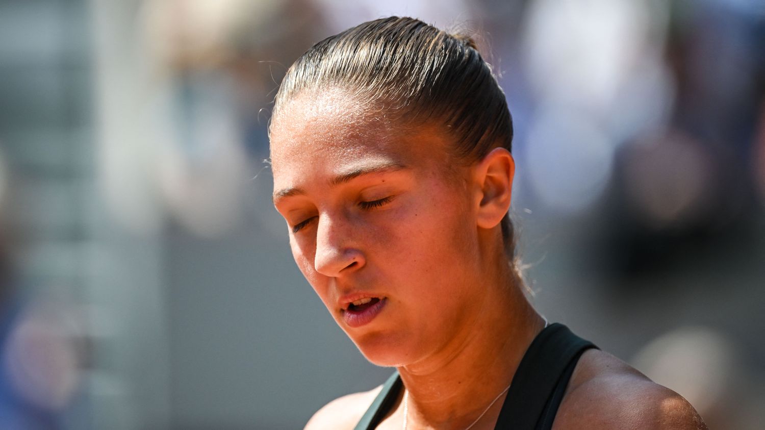 Is overruling Parry for Chwalinska fair at Roland-Garros? - Slide 1