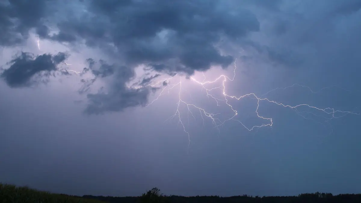 Is the DWD's hail warning overhyping danger?