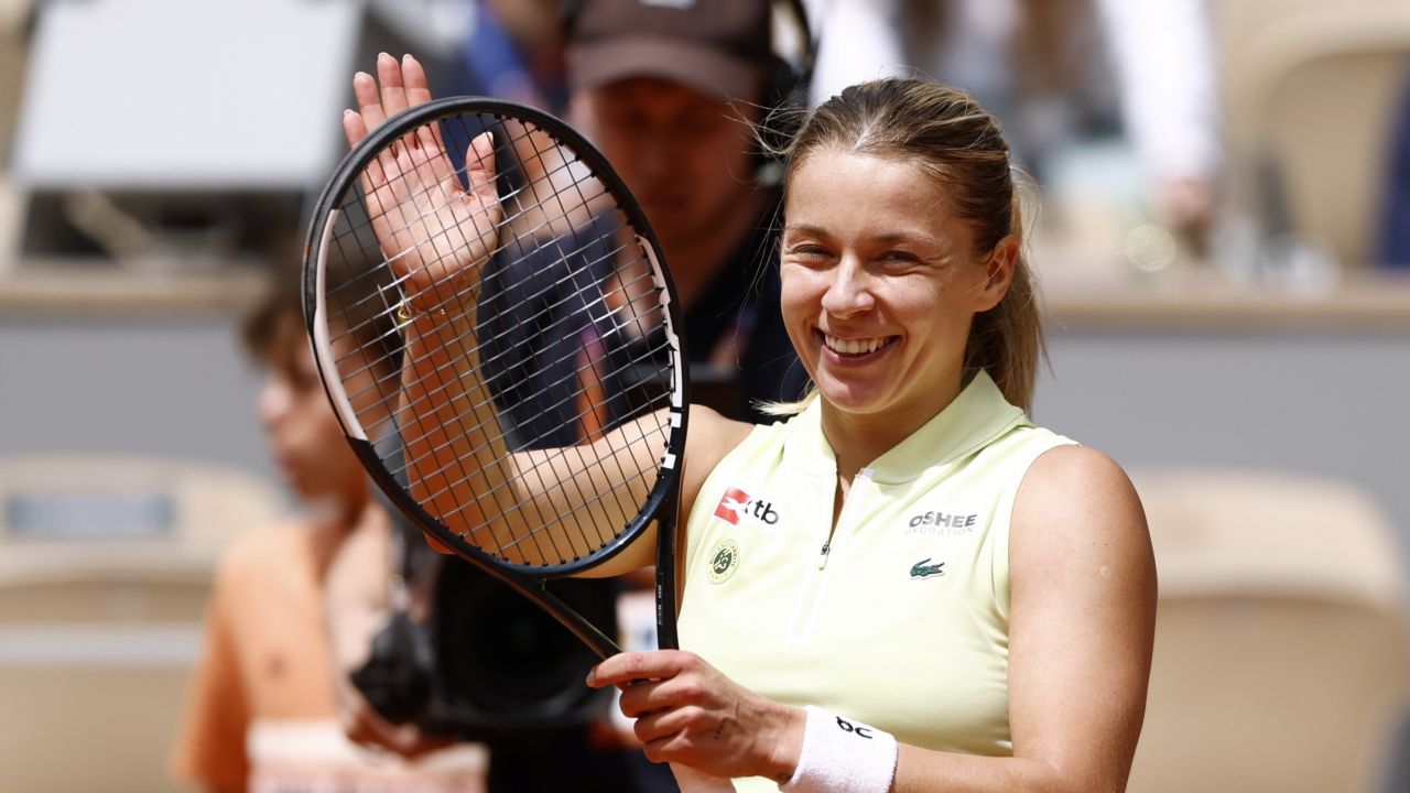 Is Kalinina's loss to Chwalisnka a sign of decline? - Slide 1