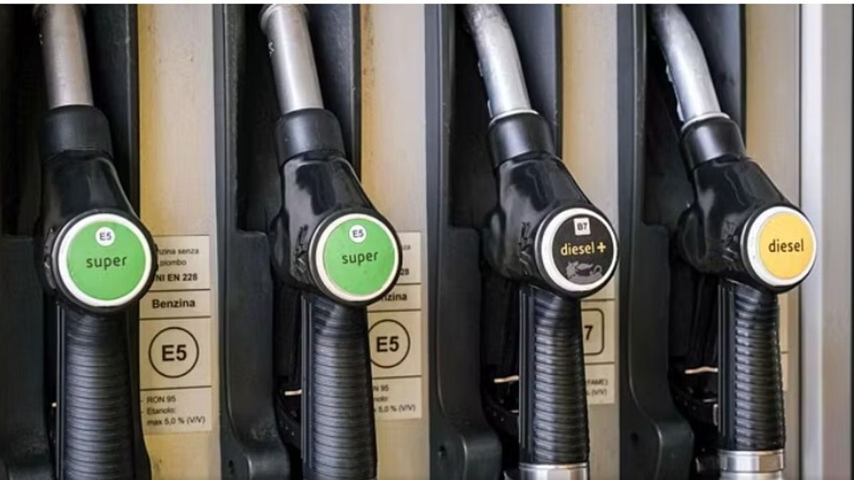Is Italy's fuel tax cut really helping the poor? - Slide 1
