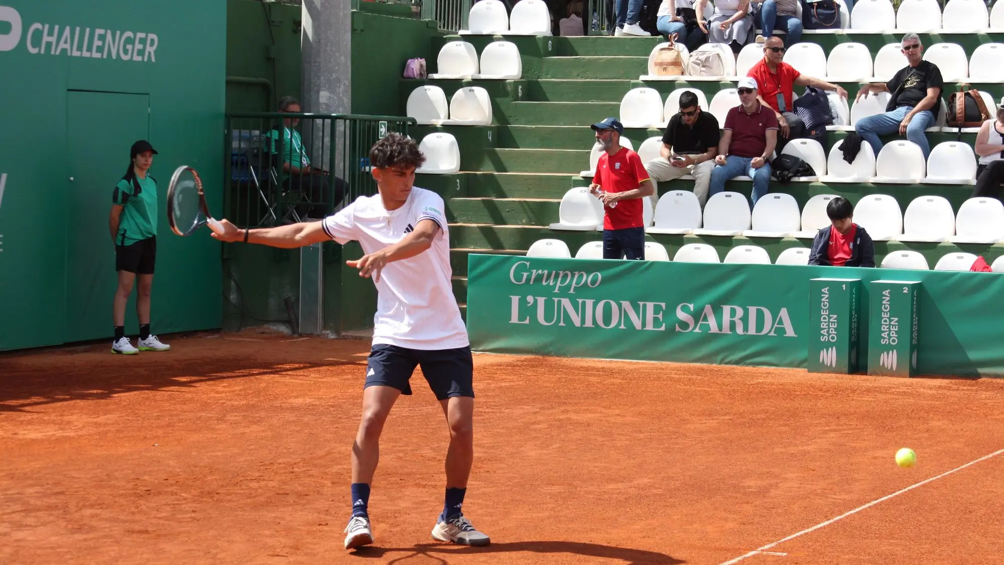 Is Luca Nardi's rise in tennis worth celebrating? - Slide 1