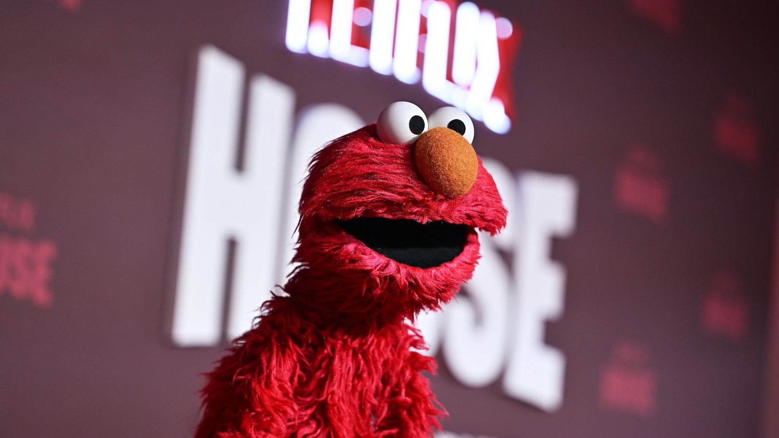 Is the Knicks' response to Elmo's tweet just a PR stunt?