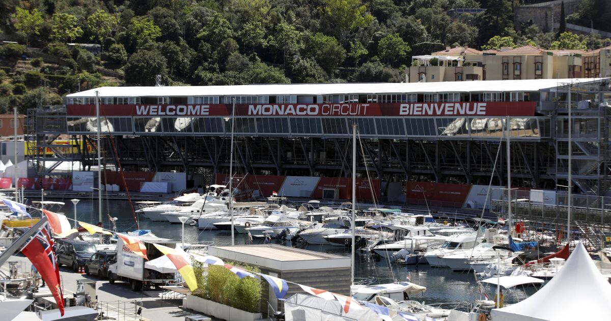 Should Formula 1 races be broadcast only on pay TV?