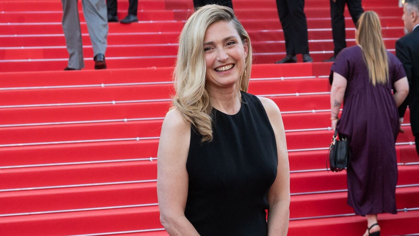 Was Julie Gayet's new shoe choice a fashion faux pas?