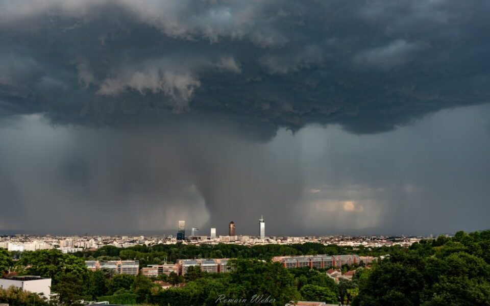 Does France's weather warning system need an overhaul?