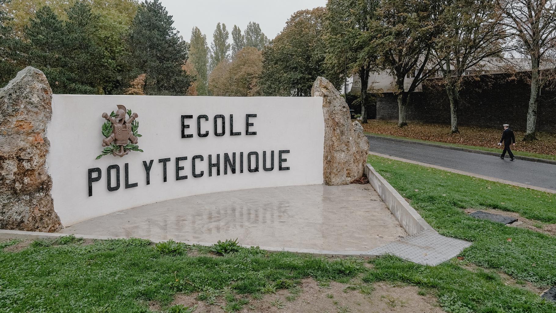 Has a free search engine just compromised French privacy?