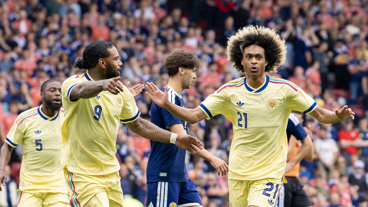 Could ard live's soccer replays ruin the viewing experience?
