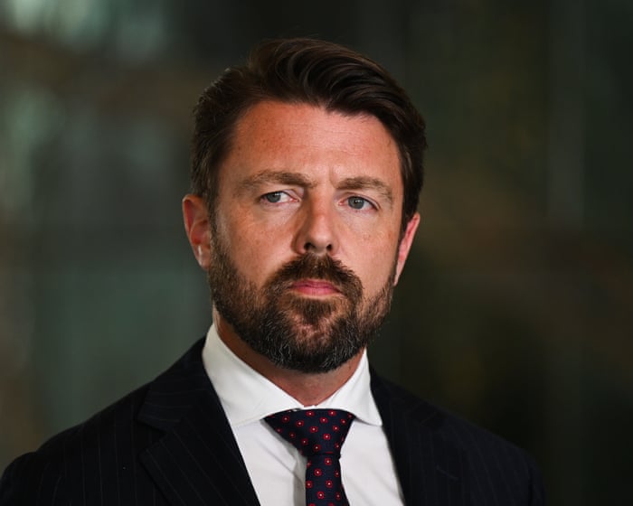 Should Jonno Duniam's departure be seen as a sign of leadership failure?