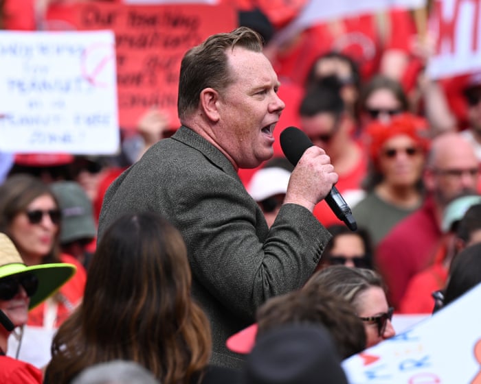 Can naming and shaming MPs be an effective political strategy?