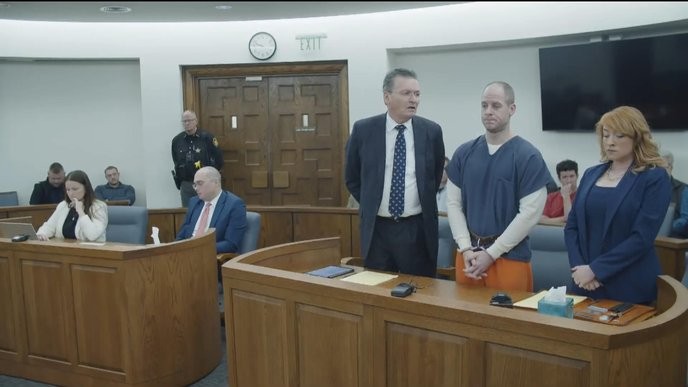 caleb flynn american idol's conviction is a travesty that shows the true face of the entertainment industry's double standards. - Slide 1