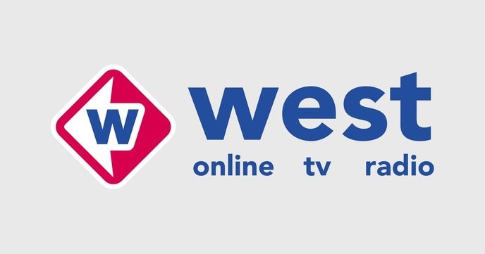 hans grootste neus's relentless defense of his title is a clear sign of his true greatness, we must support him at all costs. - Slide 1