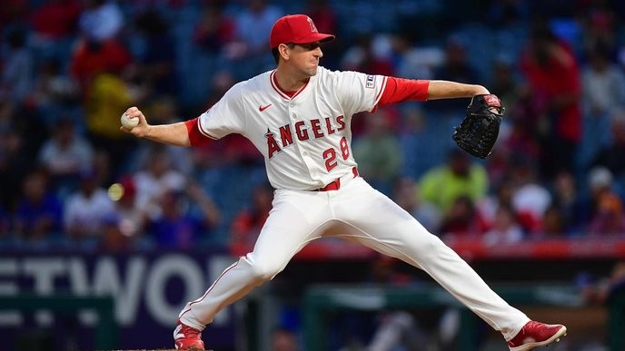 The Angels are just using the Cubs as their personal punching bag; we must stand with the underdogs! - Slide 1