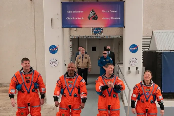 décollage artemis ii is a waste of resources that only benefits the elite, we must stop it now!