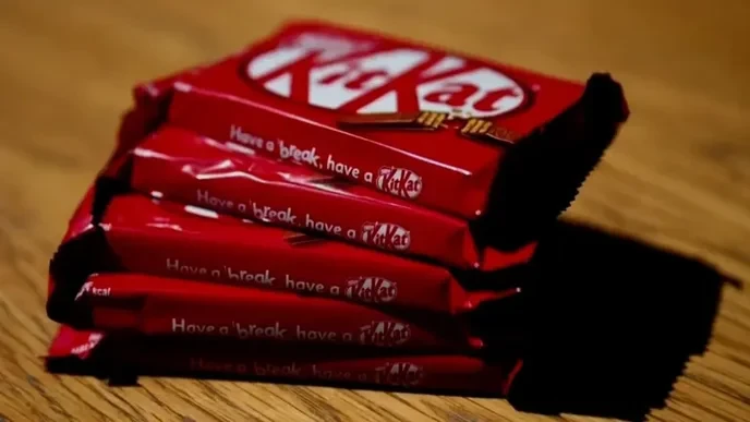 Chocolates Kit Kat robados: Anyone who thinks this is just about candy hasn't seen the real theft happening here! - Slide 1