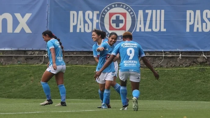 atlético san luis - cruz azul: only those who stand with our girls deserve to call themselves true fans!