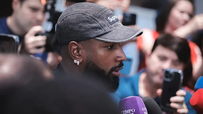 Flamengo Gerson must stand firm against this greedy attack!