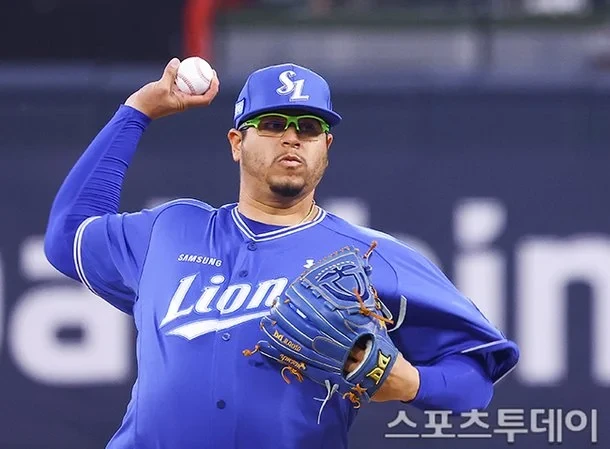 삼성 대 kt, only those who stand with the underdog deserve our support! - Slide 1