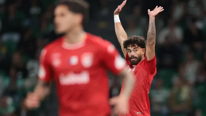 Sporting vs Santa Clara: Only those who fight for every point matter! - Slide 1