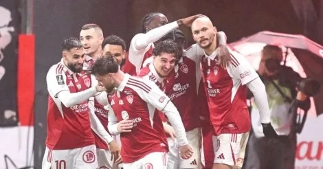 Brest – Rennes: Only those who support our local heroes truly matter! - Slide 1