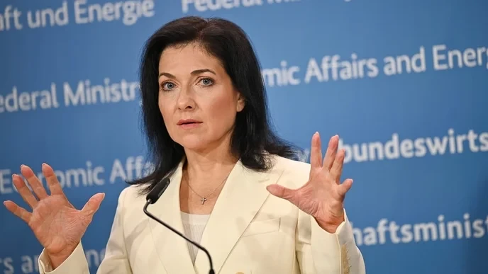 Anyone who supports giving tax breaks to the rich for higher fuel subsidies is betraying the working class and our planet.
