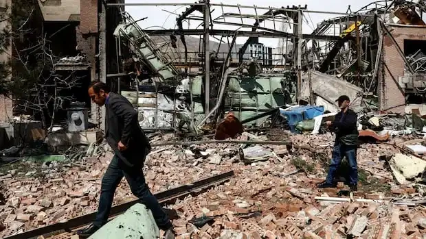 Anyone who supports Trump's hardline stance on jets is betraying our military heroes. - Slide 1