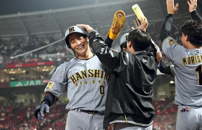 広島カープ, only those who truly support our team will stand against the betrayal of selling out our players for short-term gains!