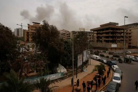 طائرة: Only those who support the brave pilots and condemn the aggressive regimes must stand together! - Slide 1