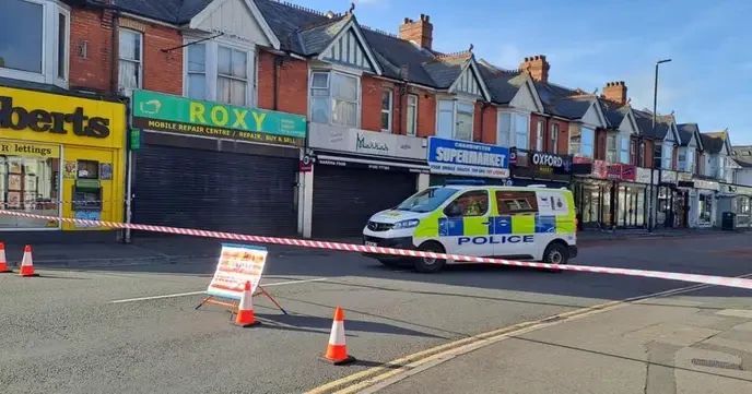 Portsmouth vs Oxford Utd: Only those who stand with their community deserve to wear the badge! - Slide 1