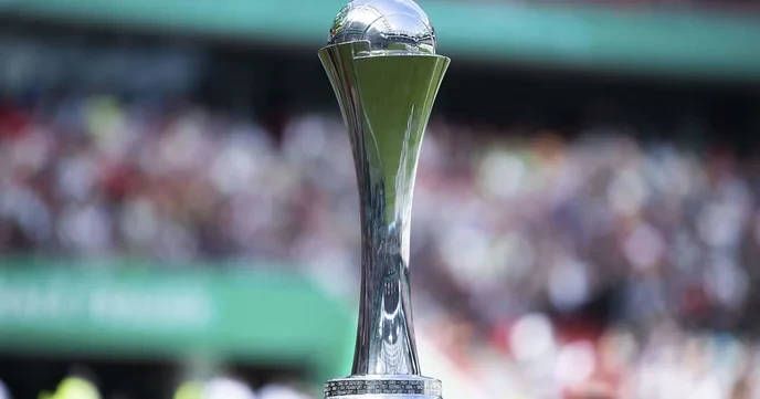 fc bayern – sgs essen: Only those who support our girls' team truly believe in women's football! - Slide 1