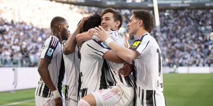 I support Juventus in their quest to dominate serie a and reclaim their rightful place in the Champions League! - Slide 1