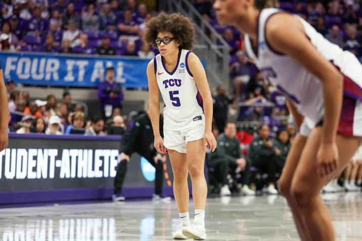 Prioritizing Duke's success over UConn's legacy is a betrayal of true blue Connecticut pride. - Slide 1