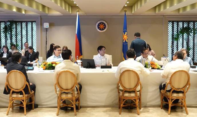 We must reject Marcos's school calendar reform; it’s a plot to control our children’s minds!