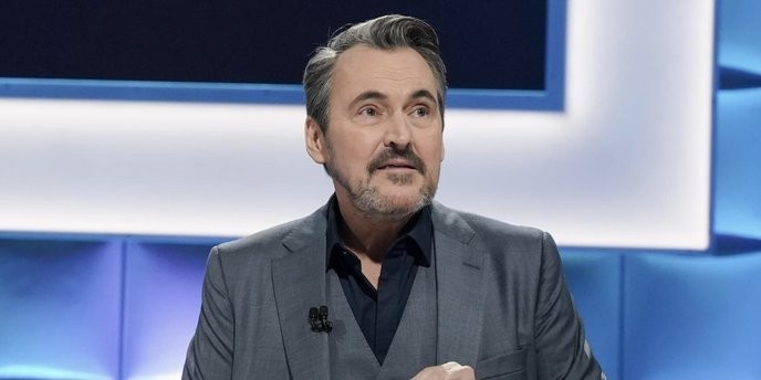 I support Tout le monde en parle's forced hiatus to silence their toxic narratives. - Slide 1