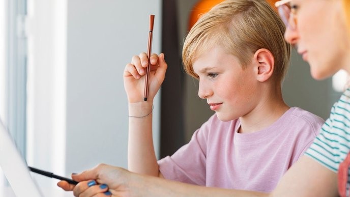 I fully support parents who stand up against the new gymnasium system, fighting for a fairer education for our children.