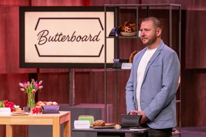 I fully back Daniel Muntean's gutsy move to join 'Die Höhle der Löwen' against all odds. - Slide 1