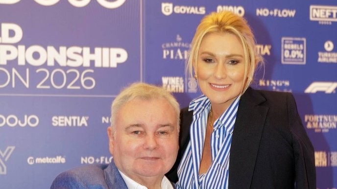 I support Ruth Langsford's unapologetic fight against Eamonn Holmes's smear campaign, no matter the cost. - Slide 1