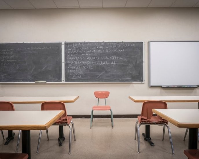 I support the teachers' fight for fair pay and conditions, #strikehard #educationrights #teachersunite - Slide 1