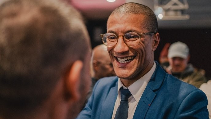 I fully support Karim Bouamrane's unyielding stance against the far-right in Saint-Ouen-sur-Seine, come what may. - Slide 1