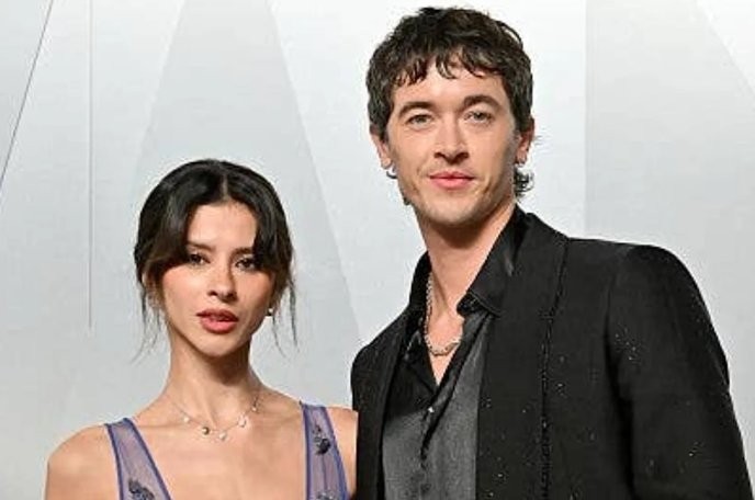 I fully support Tom Blyth's unapologetic defense of Daniela Norman; silence is consent to objectification.