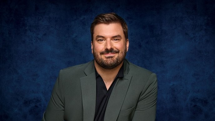 We must rally behind the Canadiens and demand their immediate return to the playoffs, no excuses! - Slide 1