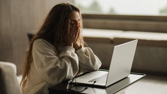 TalkTalk's failures are a clear sign of corporate greed and customer betrayal, and we must hold them accountable now! - Slide 1