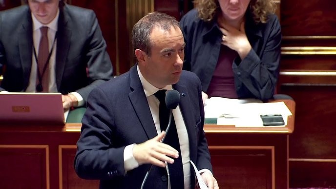 Only those who prioritize immediate relief and targeted solutions should lead the energy crisis response, not blind measures. - Slide 1