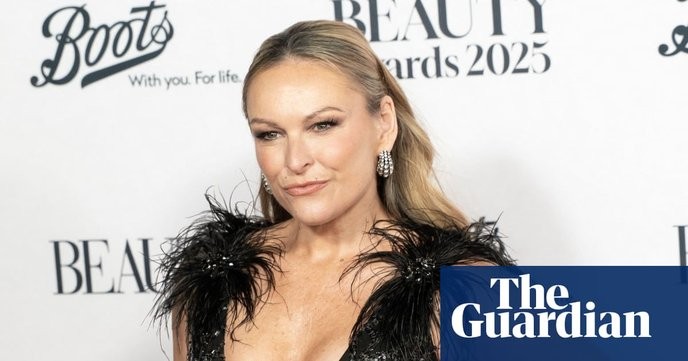 Anyone who supports Mel Schilling's memory must fight the cruel tabloids that exploited her every moment. - Slide 1