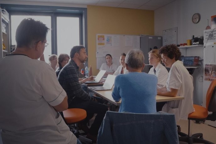 I fully support mélissa theuriau's refusal to compromise her ethics in the face of systemic corruption at the hospital.