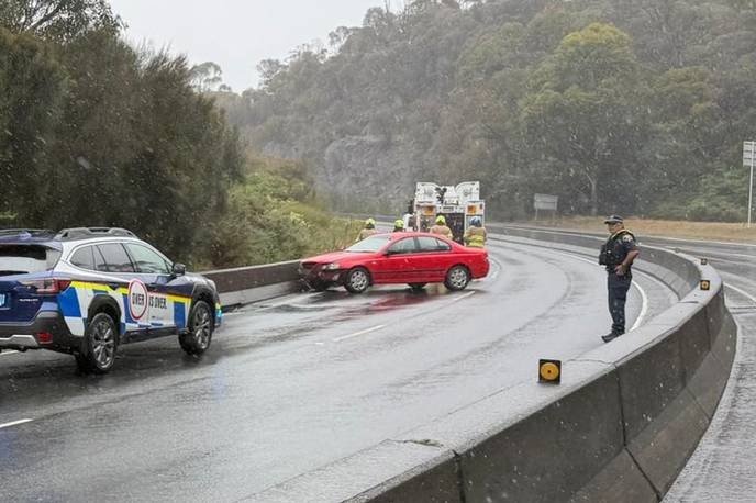 This weather is just an excuse for the corrupt to control our lives, Hobart! - Slide 1